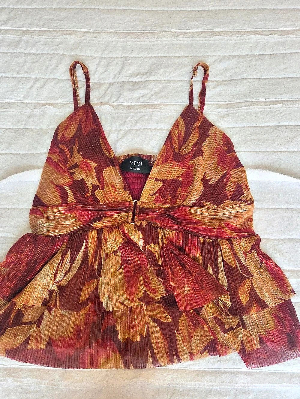 VICI Abstract Pleated Camisole in Red & Brown